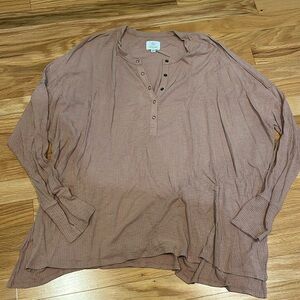 Offline by Aerie, drapey henley, size XL